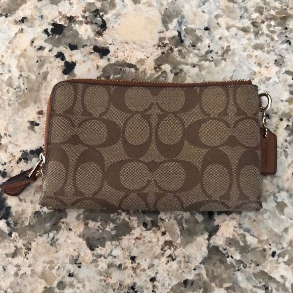 Coach Beige Wallet - Picture 4 of 6